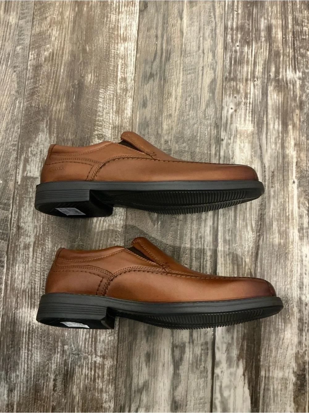 Clarks Men's Brown Slip-On Leather Loafers Size 7